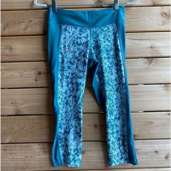 Under Armour Compression Heat Gear Capris/Leggings - Picture 6 of 6